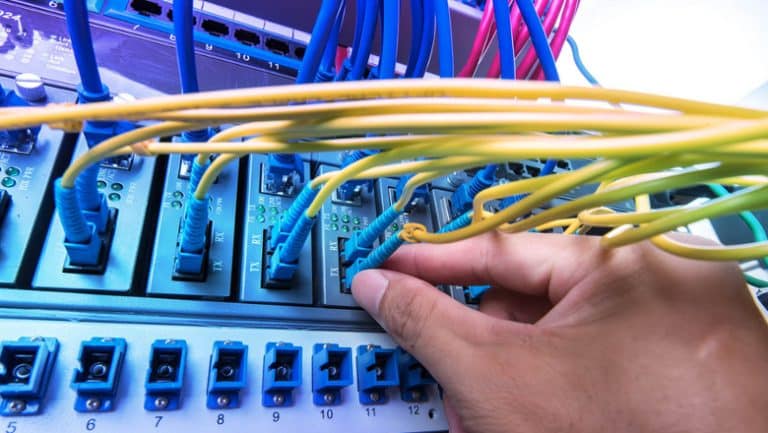 technicien en fibre optique